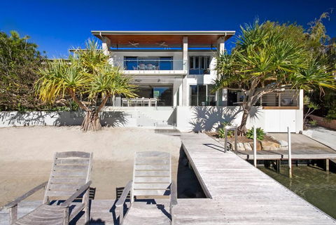 24 Mossman Court - Sunshine Coast Guide 2