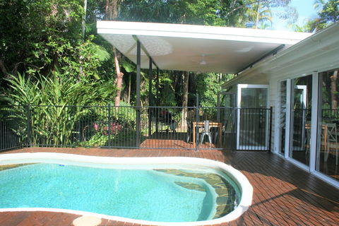 Atoll Close Port Douglas Holiday House - Sunshine Coast Guide 1