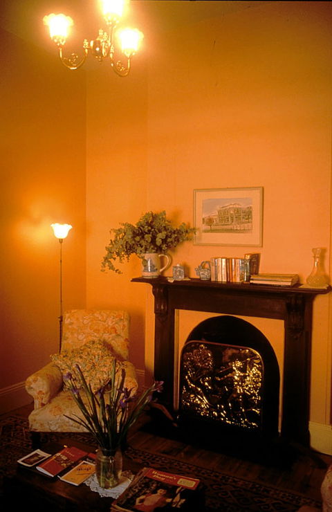 Adelaide Heritage Cottages & Apartments - Sunshine Coast Guide 4