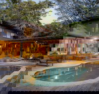 Apalie Retreat - Sunshine Coast Guide