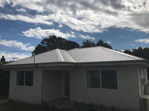 The Hill House - Sunshine Coast Guide 0