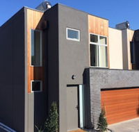Close To Airport City  Shops - Sunshine Coast Guide