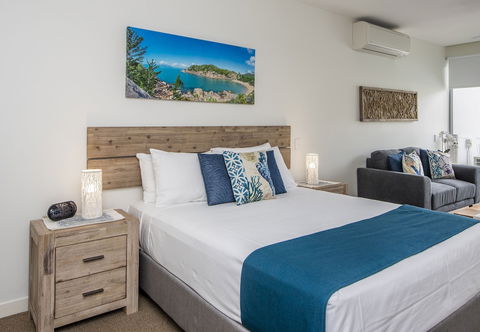 Absolute Waterfront Magnetic Island - Sunshine Coast Guide 6