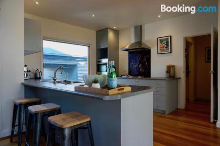  Sunshine Coast Guide