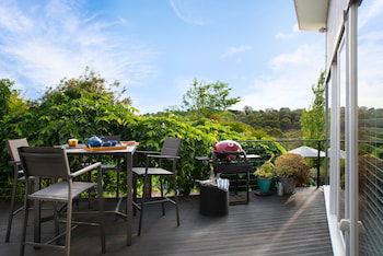 Gables Bend Spa Villa - Sunshine Coast Guide 6