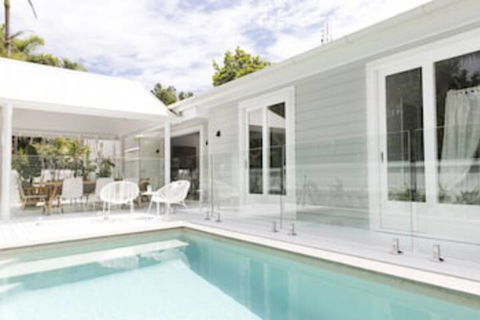 A PERFECT STAY - Barrel And Branch - Sunshine Coast Guide 0