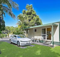 Diamond Waters Caravan Park - Sunshine Coast Guide