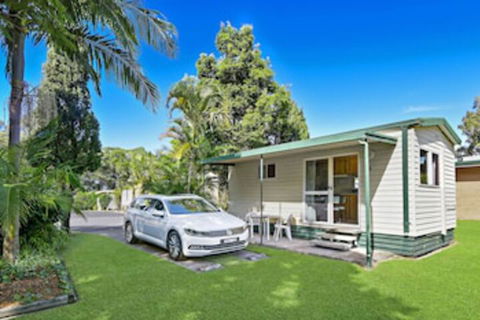 Diamond Waters Caravan Park - Sunshine Coast Guide 0