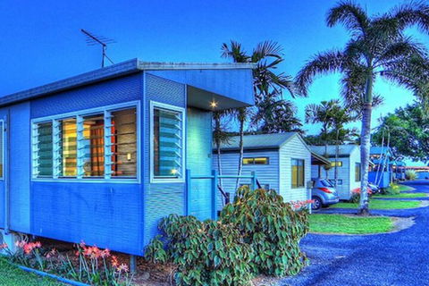 August Moon Caravan Park - Sunshine Coast Guide 4