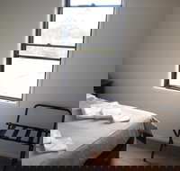 Riverdowns Cottage - Sunshine Coast Guide