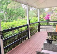 Comfy  Big Blue Cottage - Sunshine Coast Guide
