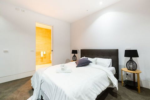 SOPHIA, 2BDR North Melbourne House - Sunshine Coast Guide 6