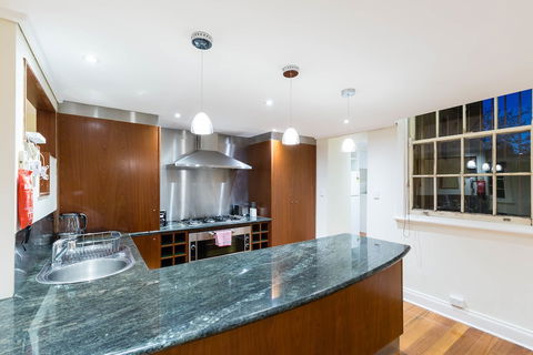 HELENA, 2BDR Fitzroy House - Sunshine Coast Guide 6
