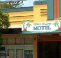 Town Palms Motel - Sunshine Coast Guide