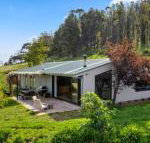 Moosewood Jacks Corner - Sunshine Coast Guide