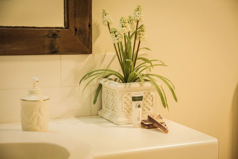 The Falls Montville - Sunshine Coast Guide 4