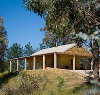 McGintys Stone Cottage - Sunshine Coast Guide