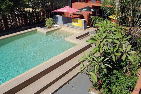The Stuart Hotel-Motel - Sunshine Coast Guide 3
