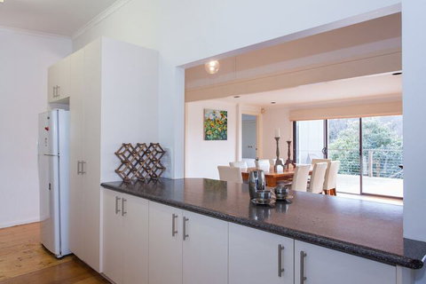 Tallarook Beach House - Sunshine Coast Guide 3