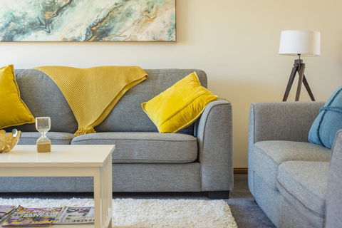 Parkview Villa 2 Luxury 3 Bedroom Home - Sunshine Coast Guide 4
