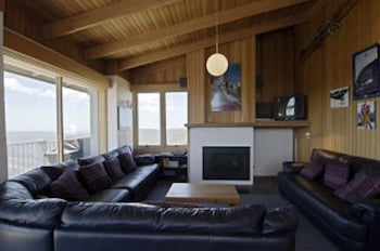 Alpine Haven 3 - Sunshine Coast Guide 4
