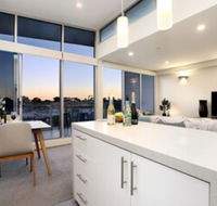 StayCentral Brunswick Penthouse - Sunshine Coast Guide