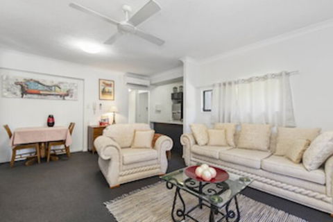 Boutique Apartments Beach Location - Sunshine Coast Guide 0