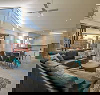 Sails on Chapel - Sunshine Coast Guide