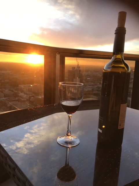Adelaide Vue Penthouse. - Sunshine Coast Guide 0