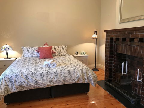 Ambrosia Holiday Home - Sunshine Coast Guide 3