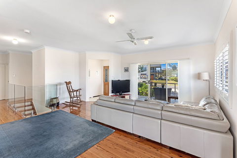 Boat Harbour Beach House 71 Kingsley Drive - Sunshine Coast Guide 7