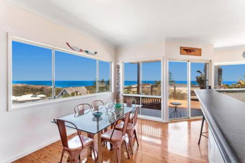 Boat Harbour Beach House 71 Kingsley Drive - Sunshine Coast Guide 0