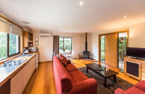 Parnella Kettering - Sunshine Coast Guide 6