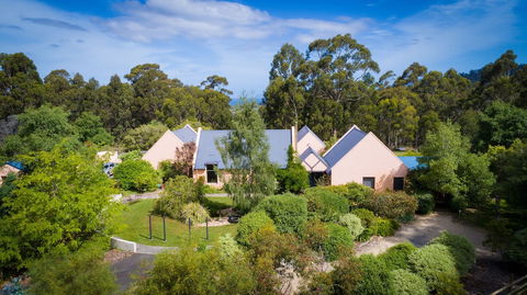 Parnella Kettering - Sunshine Coast Guide 0