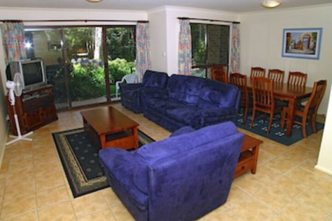 Tristani, Bay Parklands, Unit 59/2 Gowrie Avenue - Sunshine Coast Guide 0