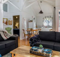 Bandalong Cottages - Sunshine Coast Guide