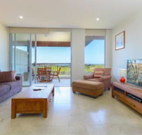 Santai Retreat Luxury One Bedroom - Sunshine Coast Guide