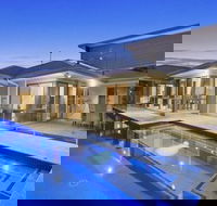 Pottsville Beach Holiday Home - Sunshine Coast Guide