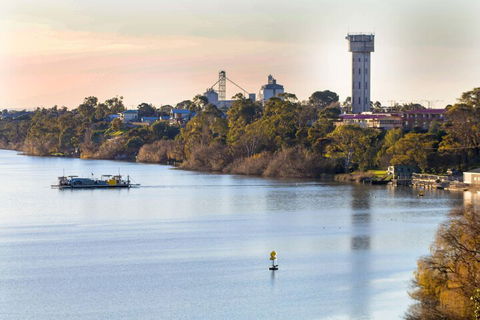 Doreen's - Sunshine Coast Guide 1