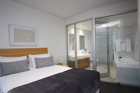 Wallaroo Marina Apartments - Sunshine Coast Guide 4
