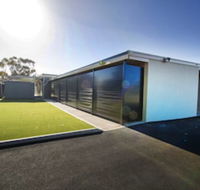 The Bunkhouse - Sunshine Coast Guide