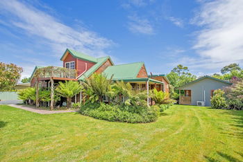 Aloft Boutique Accommodation - Sunshine Coast Guide 6
