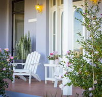 Camellia Cottage - Sunshine Coast Guide