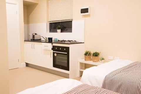 T & M HOUSE - Sunshine Coast Guide 5