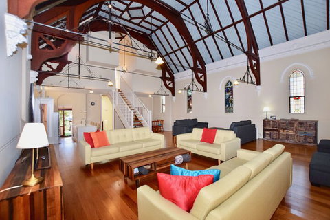 The Church At Woodford - Sunshine Coast Guide 7