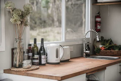 The Saddle Camp Tiny House Braidwood - Sunshine Coast Guide 7