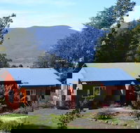 Whispering Spirit Holiday Cottages - Sunshine Coast Guide