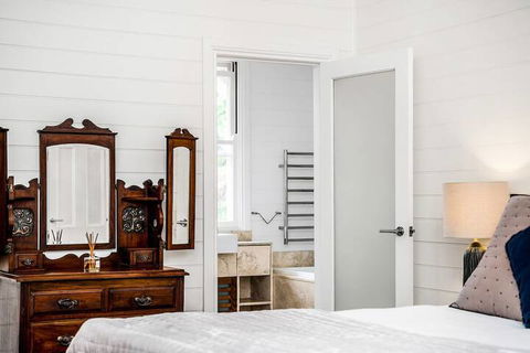 A PERFECT STAY - Rutherford House - Sunshine Coast Guide 6