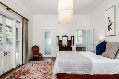 A PERFECT STAY - Rutherford House - Sunshine Coast Guide 3