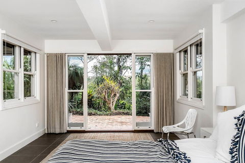 A PERFECT STAY - Rutherford House - Sunshine Coast Guide 2